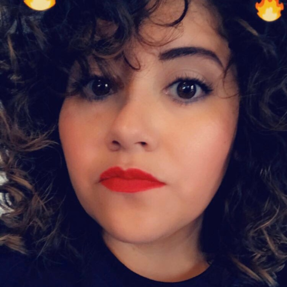 Meet your Posher, Ana